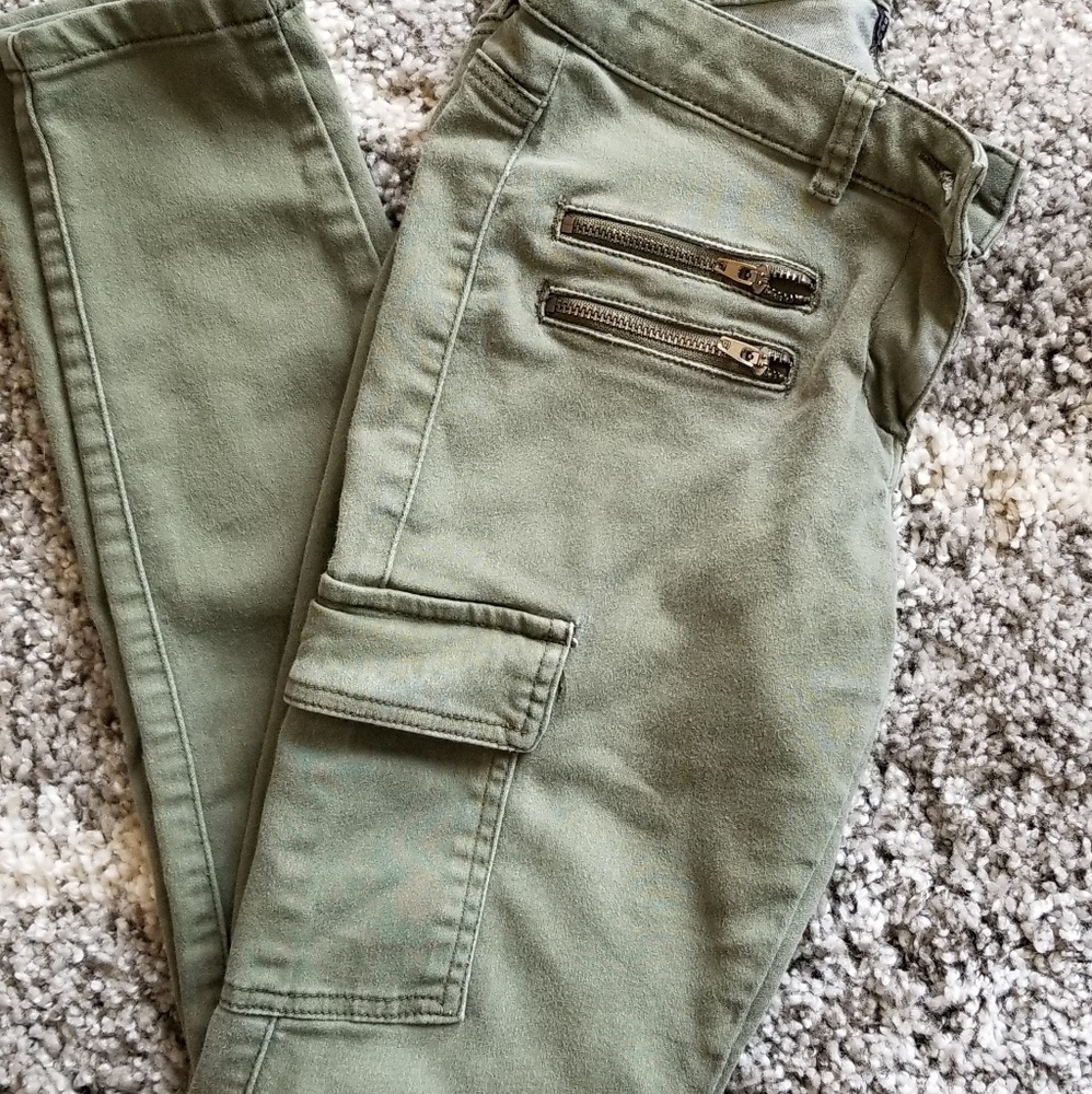 Olive green Atmosphere jegging like pants!